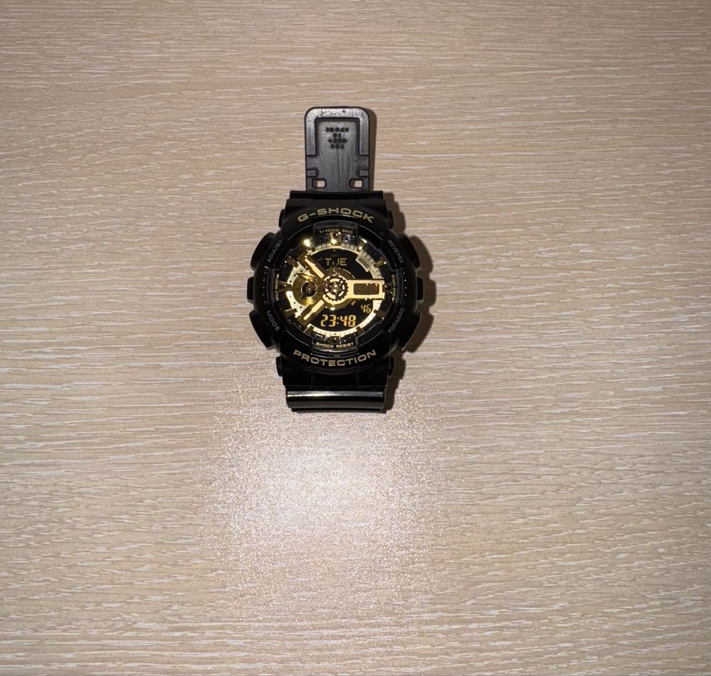 Часовник-Casio GA-110GB-1AER