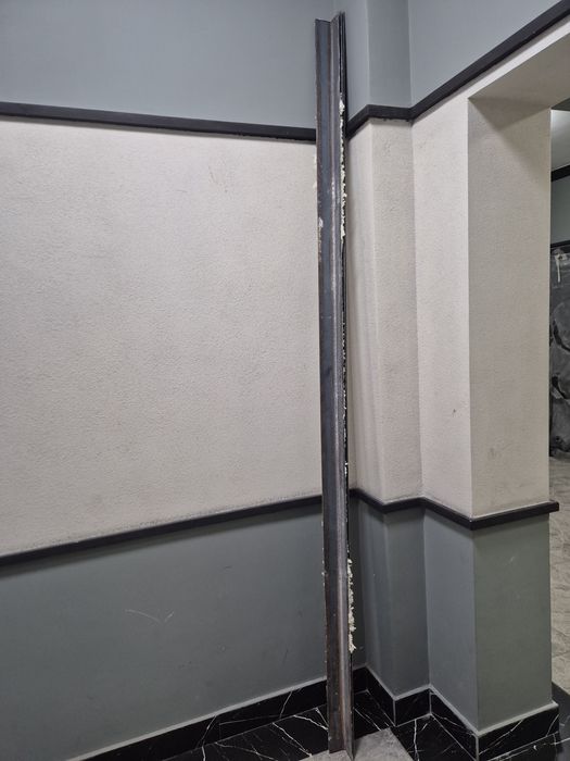 Металлический уголок