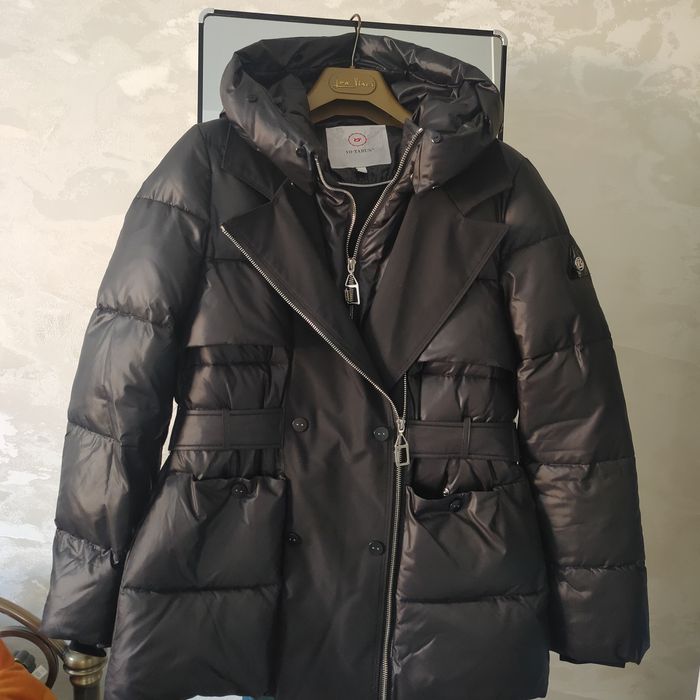 Продам зимнюю куртку Турция