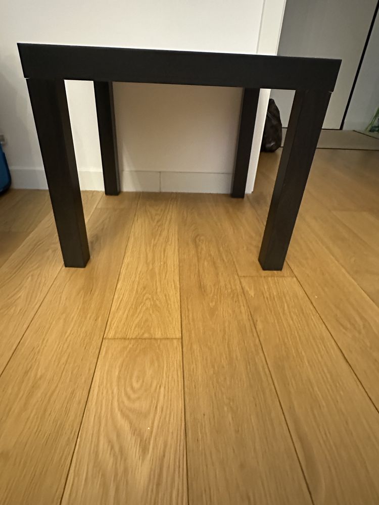 Masa neagra de cafea sau de balcon