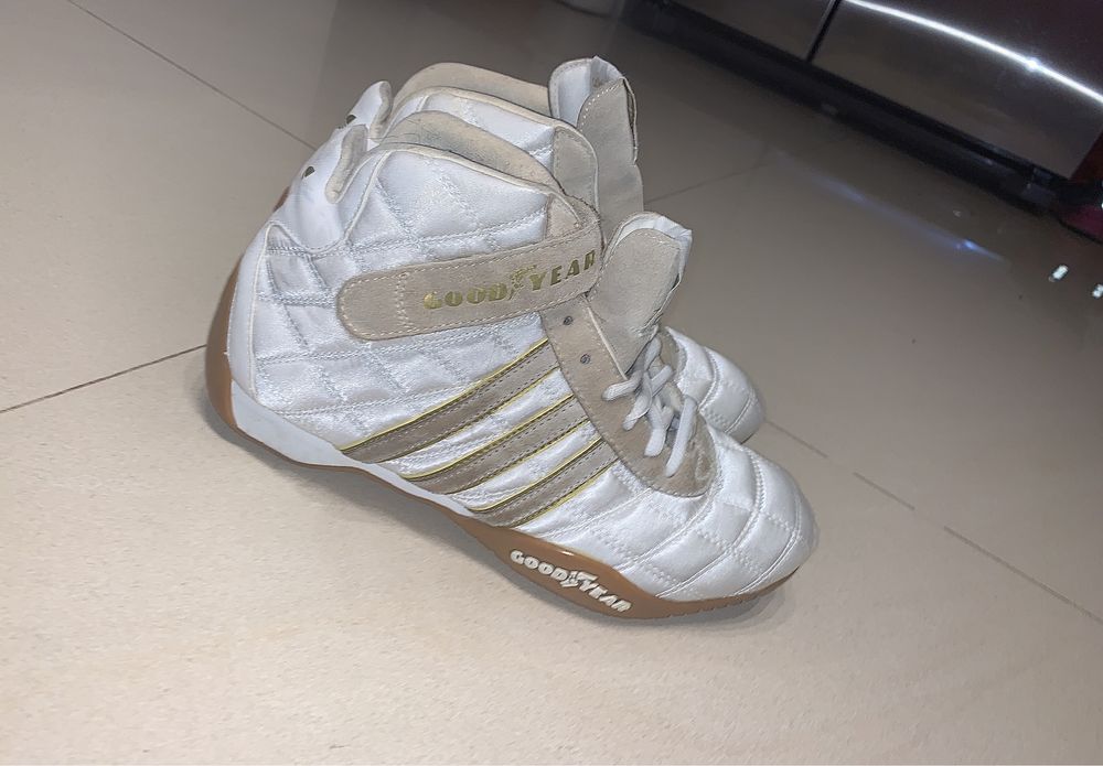 Sneakers Adidas GoodYear Vintage colecție limitată
