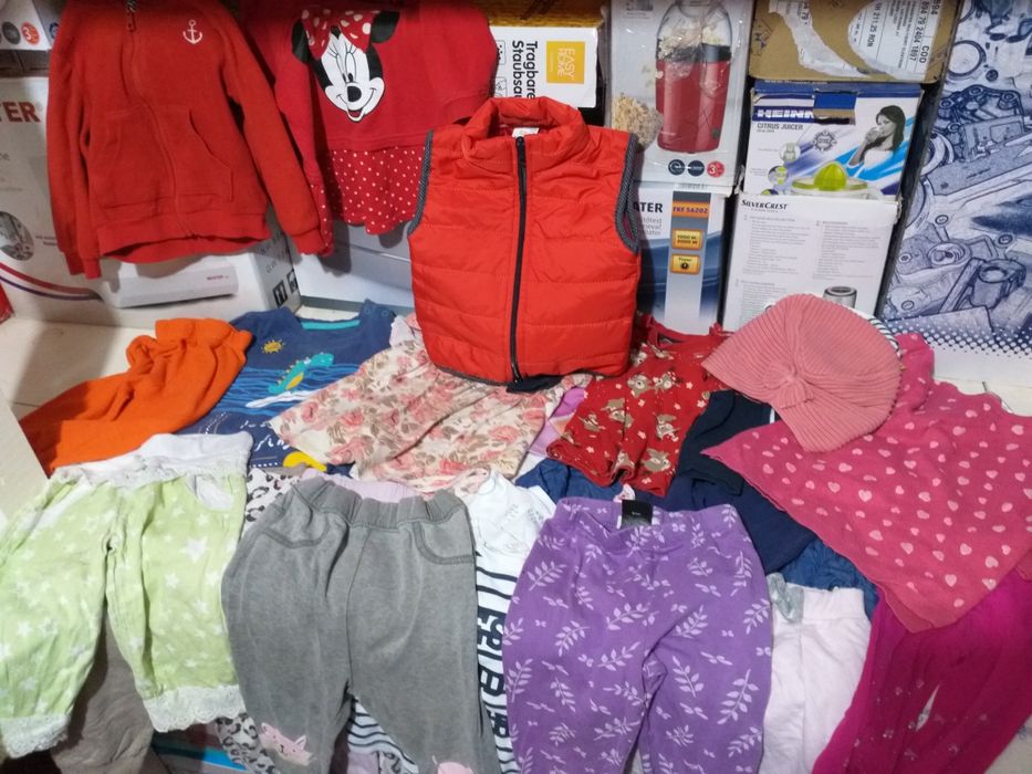 Lot 30 Articole Haine Marimea 86-96 55 lei