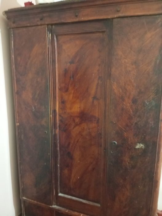 Бурынгы Шкаф сатылады