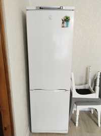 Холодильник бу марка indesit