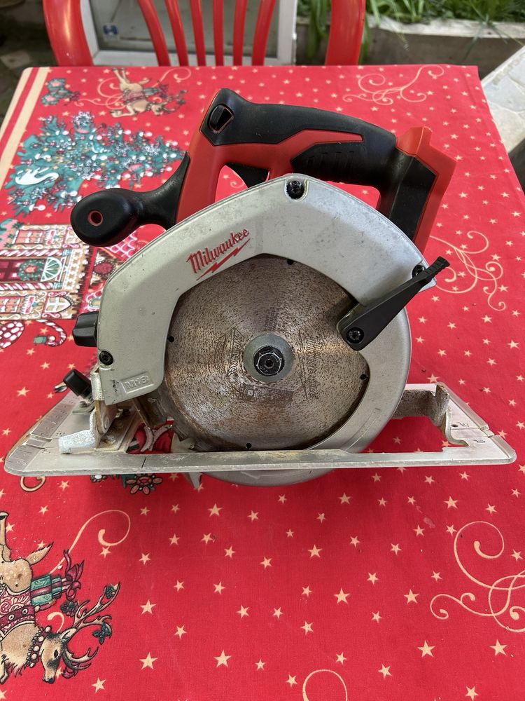 Fierastrau Circular de mana Milwaukee HD18CS-0