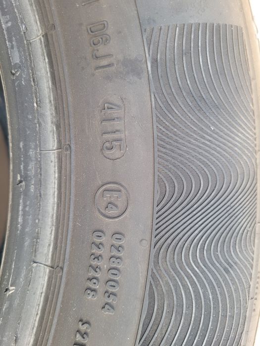 Гуми Континентал 225 60 17