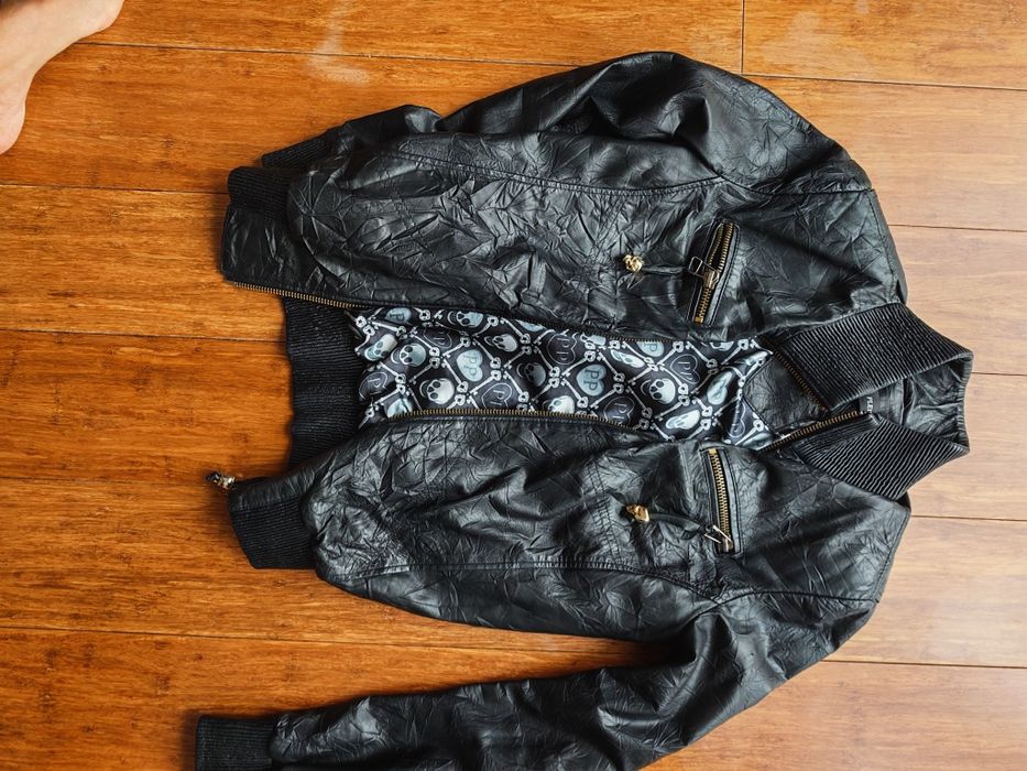 Дамско кожено Яке,  и фланелка