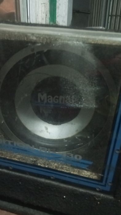 Продам сабвуфер в хорошем состоянии качает отлично