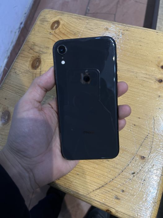Iphone xr sotiradi 64gb