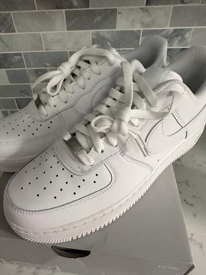 Triple White Nike Air Force 1 07' (36-48 номер)
