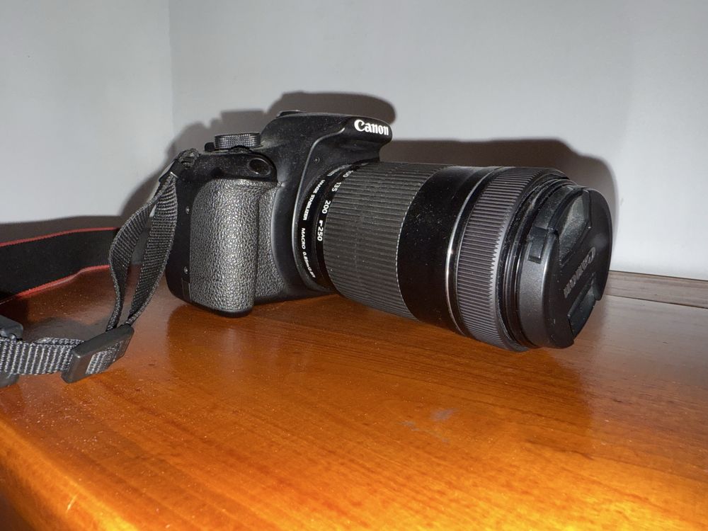 Canon 1200d + doua obiective