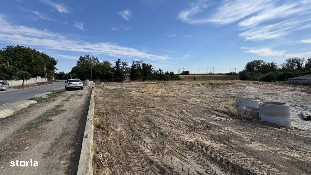 Teren Draganesti-Olt la soseaua principala N Titulescu