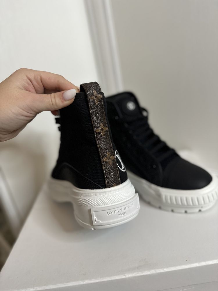 Sneakersi Louis Vuitton