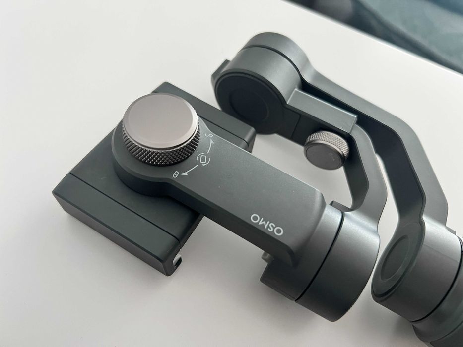 Stabilizator Gimble DJI Osmo Mobile 2 pentru Smartphone