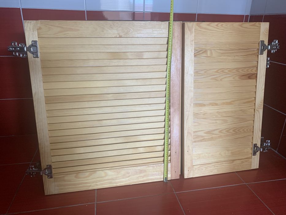 Usi lemn lamelare lacuite