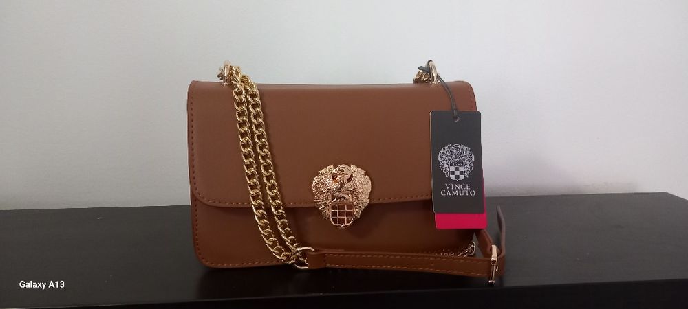 Nou.Vand geanta Vince Camuto , achiziționată recent de pe  FashionDays