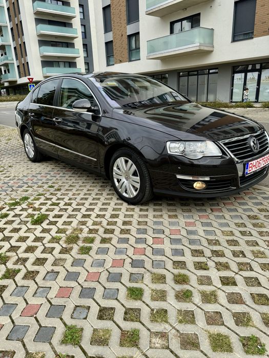 Volkswagen Passat HIGHLINE.   2.0TDI  Cp 140 an 2009 Pret 4299€uro