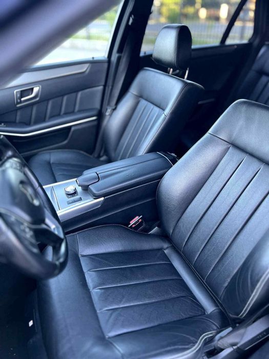 De Vânzare Mercedes Benz E Class Avantgarde E200 CDI 2014 7G Tronic
