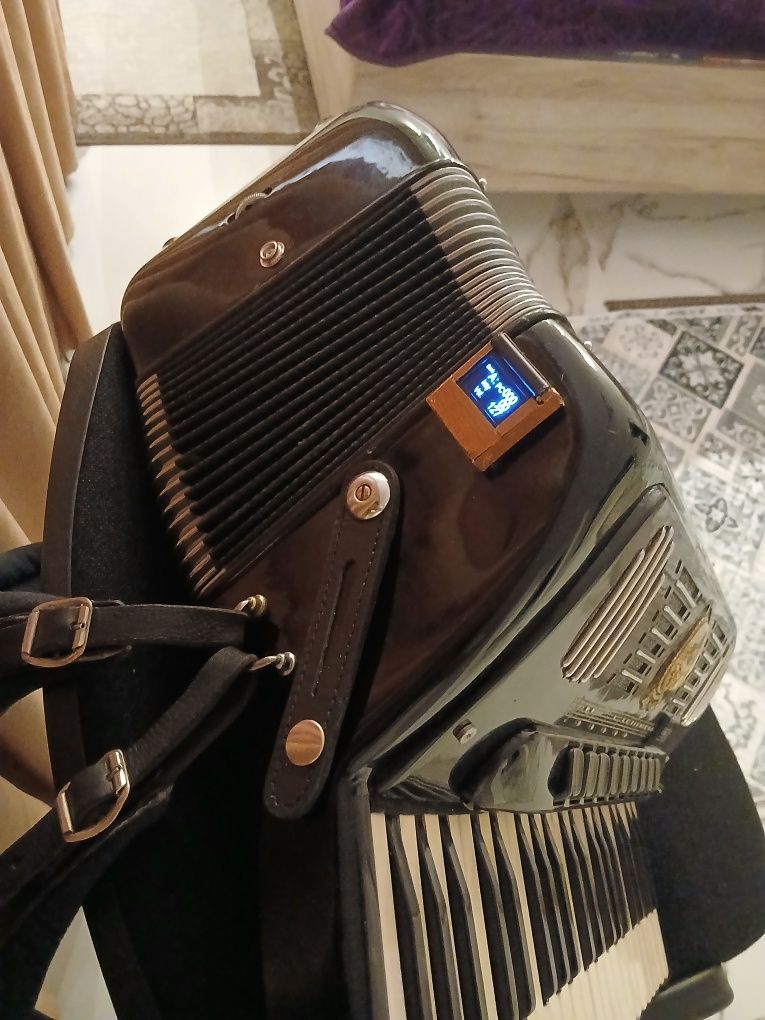 Vand acordeon galanti
