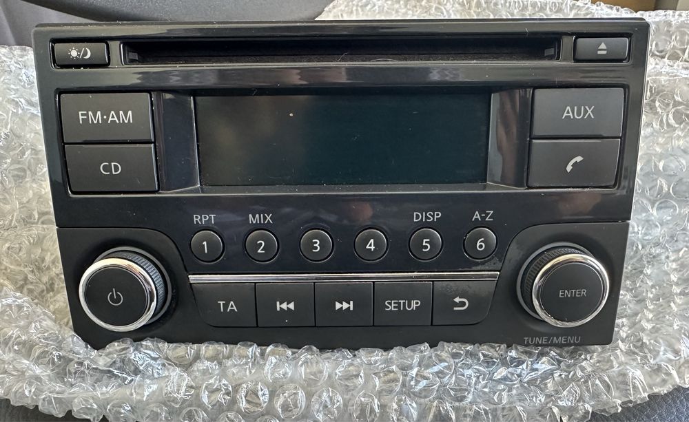 Radio CD Nissan Qashqai J10 - display defect