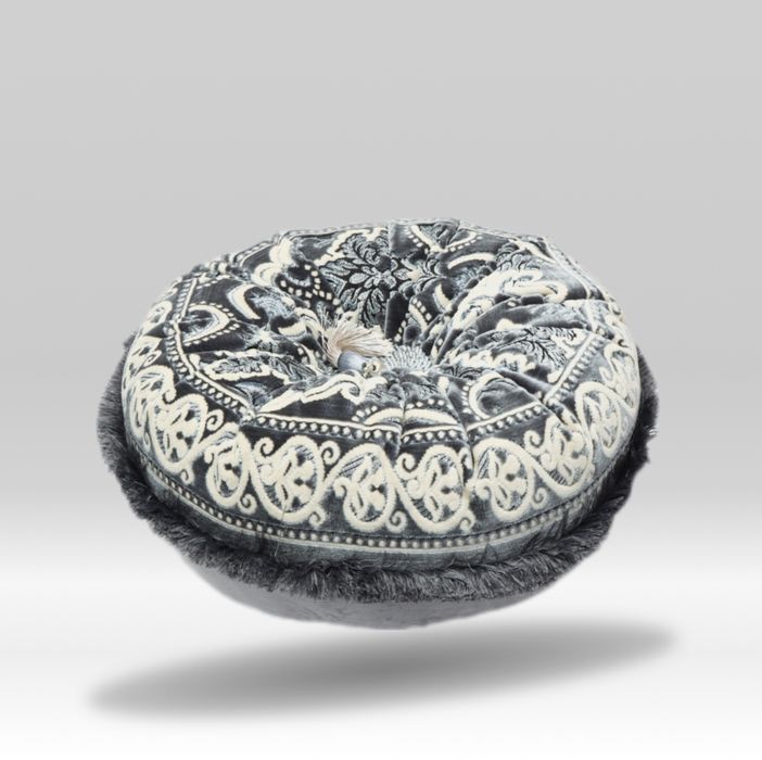 Turkiya yostiq . Anjir yostiq. Lola yostiq.