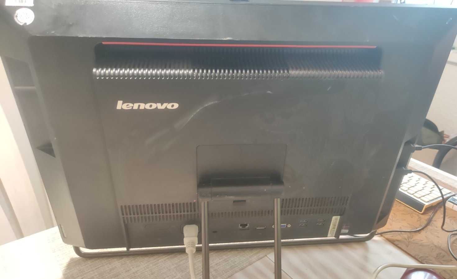 Lenovo ThinkCentre M93z All in One 23" Core i5 4590s 8gb