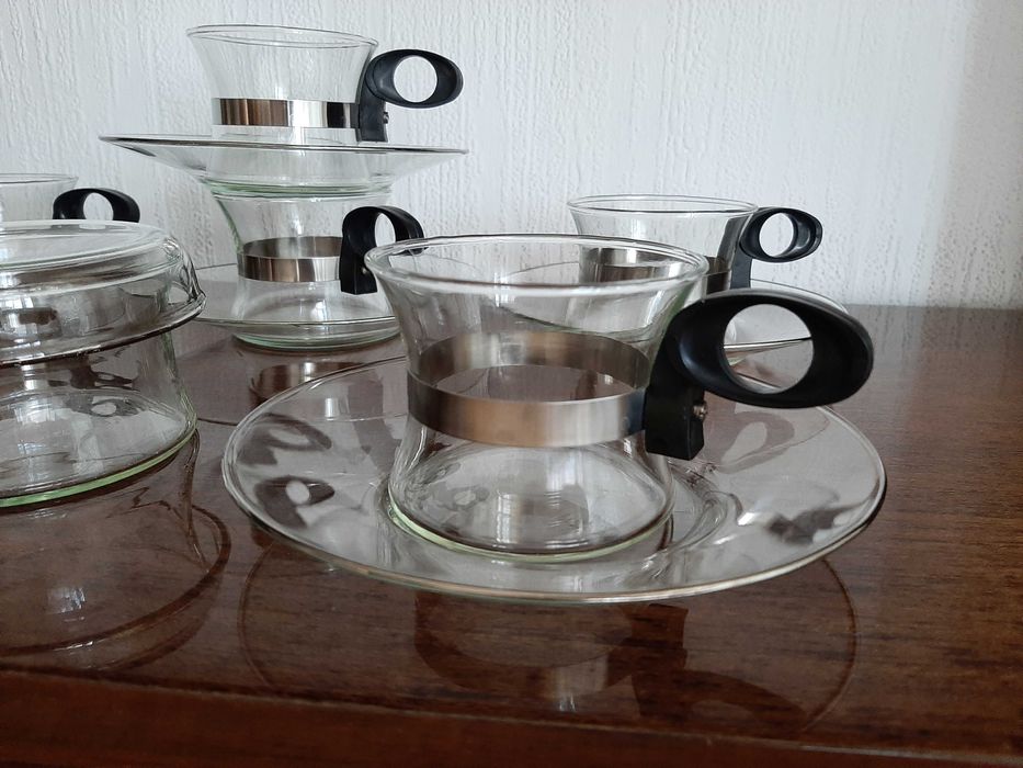 Сервиз за кафе от йенско стъкло,  Чехословакия,