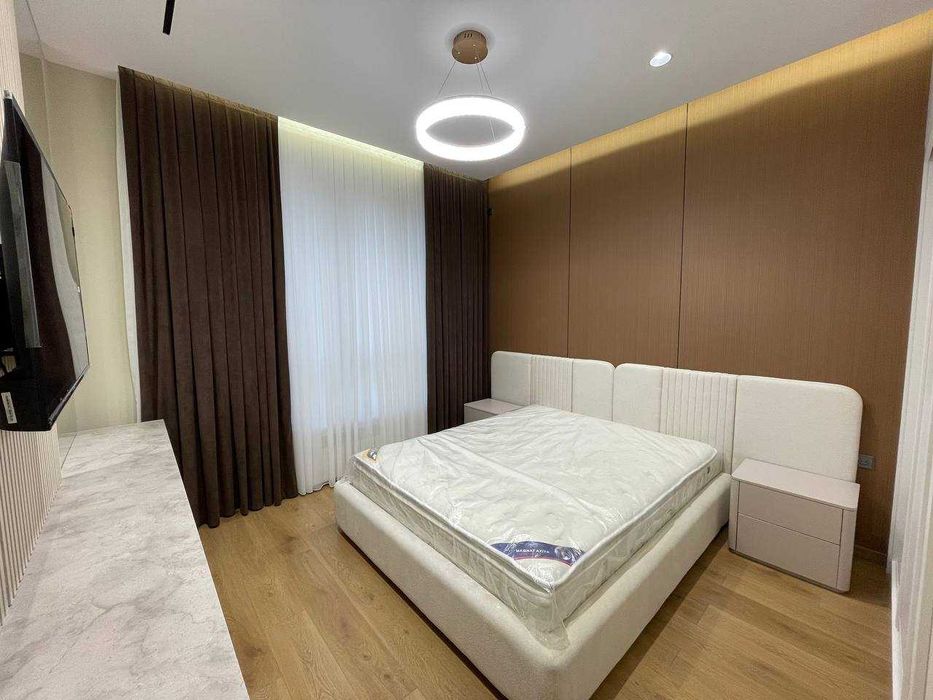 (Добрый) O'z Mahal Новомосковская, 117 м², 4/4/14, Кадастр в процессе