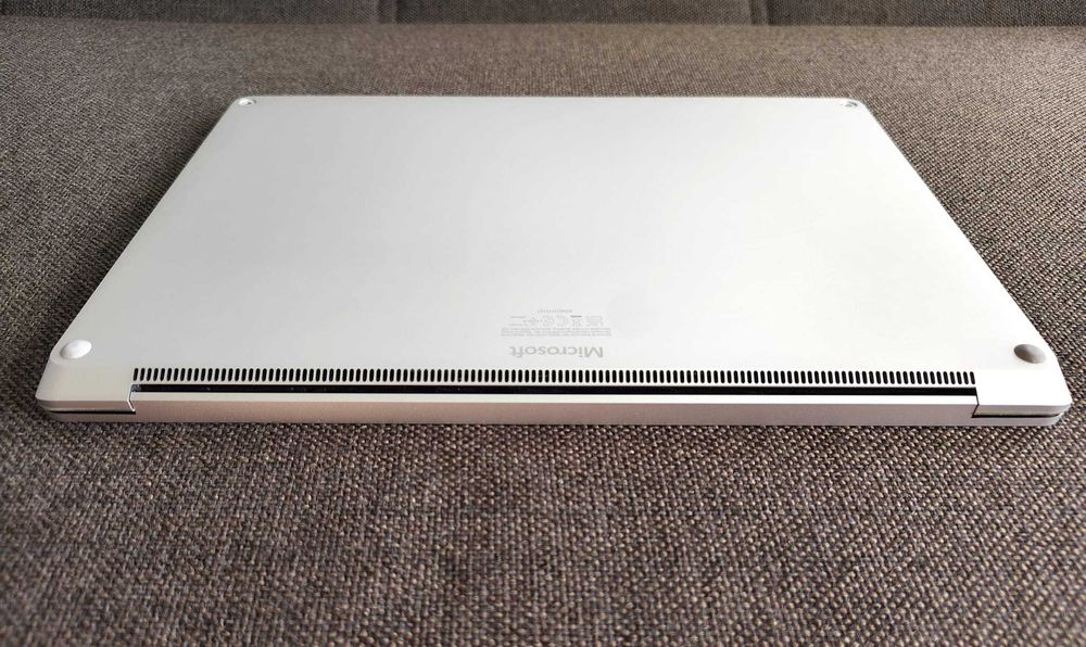 Microsoft Surface Laptop 4 Ryzen 5 Touchscreen Slim Metal 2022 Tableta