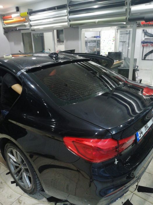 Eleron Pleoapa Luneta BMW G30 F90 Plastic Negru lucios