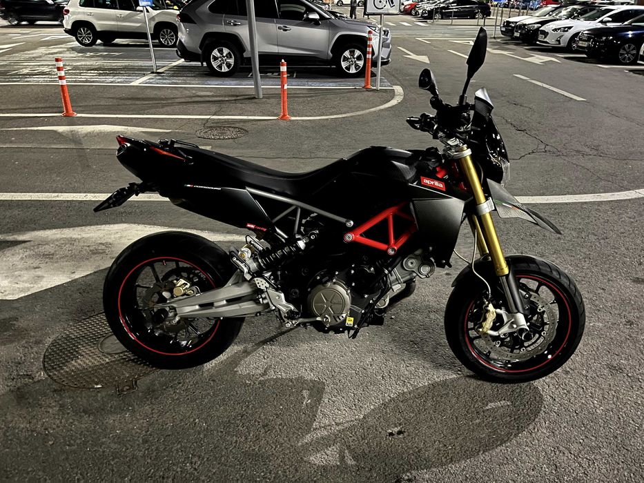 Aprilia Dorsoduro 750 SM