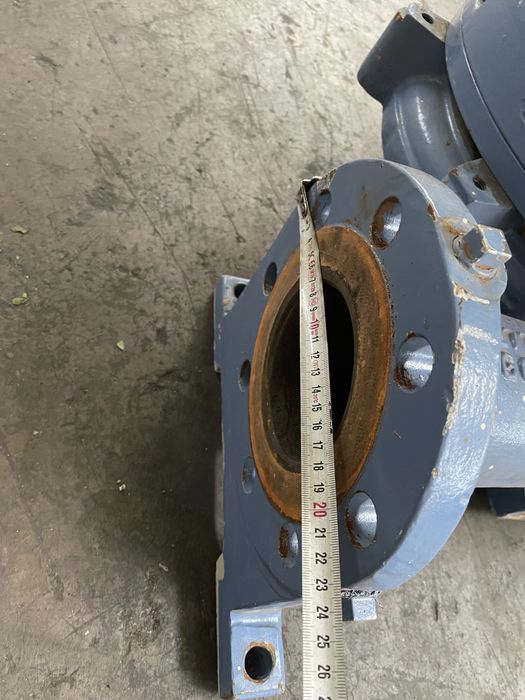 Вертикална водна помпа