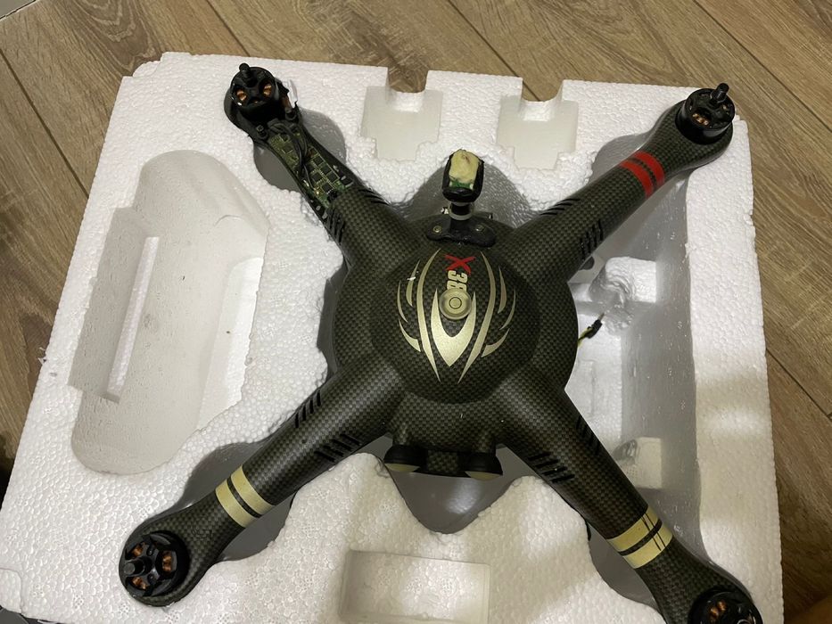 Продам дрон Detect X380