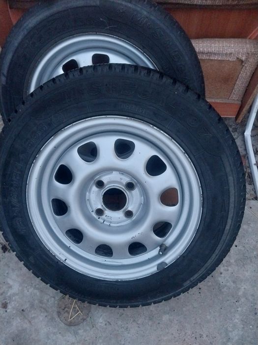2шт бу. шины с диском