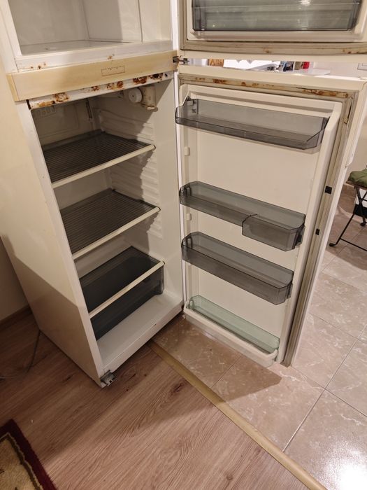 Хладилник Bauknecht