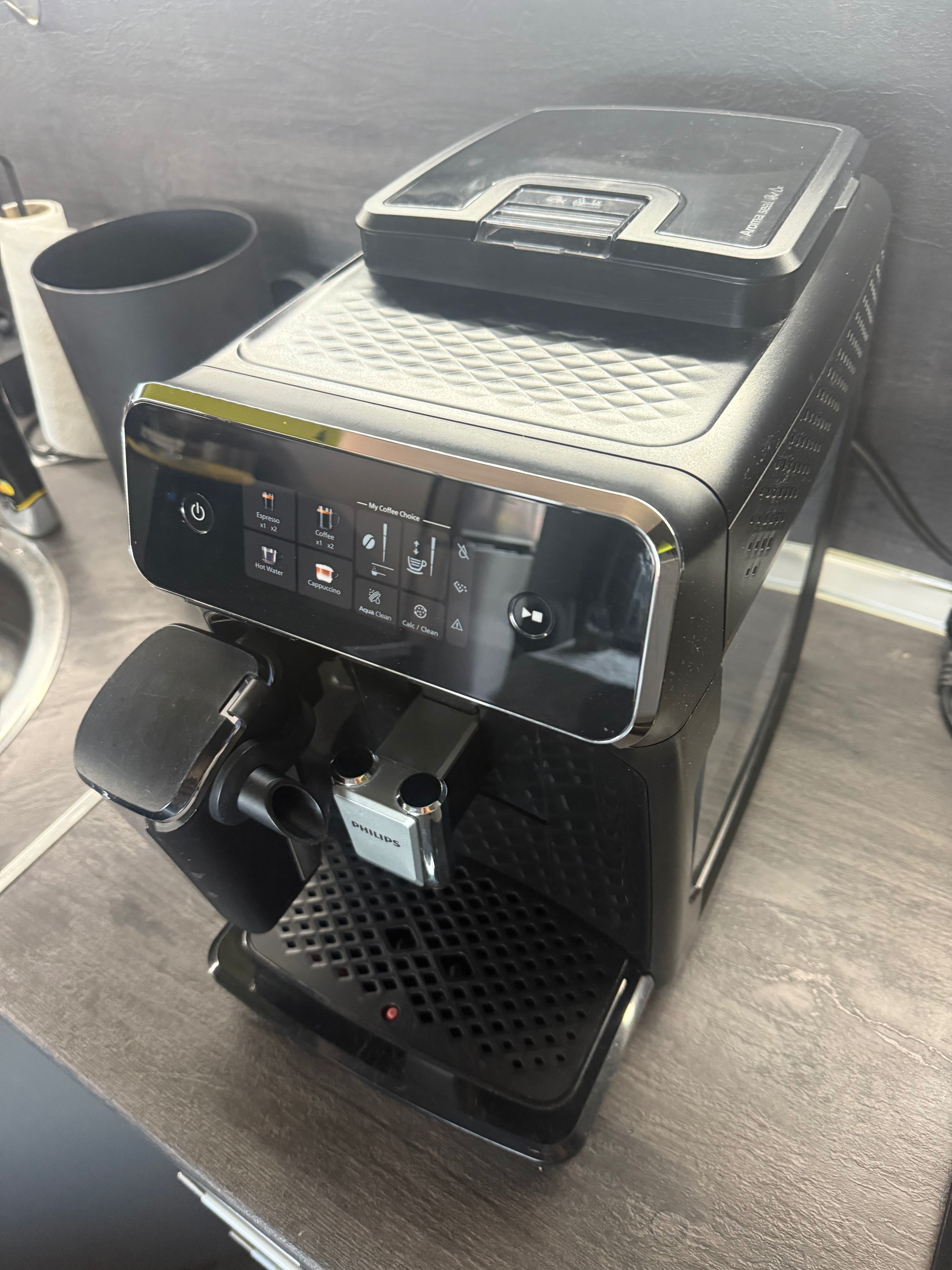 Кафеавтомат Philips Latte Go 2300