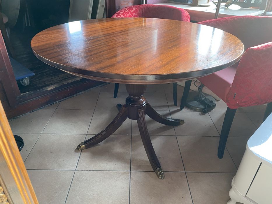Set masa fixa cu 4 scaune, lemn masiv esenta nobila, clasice, calitate