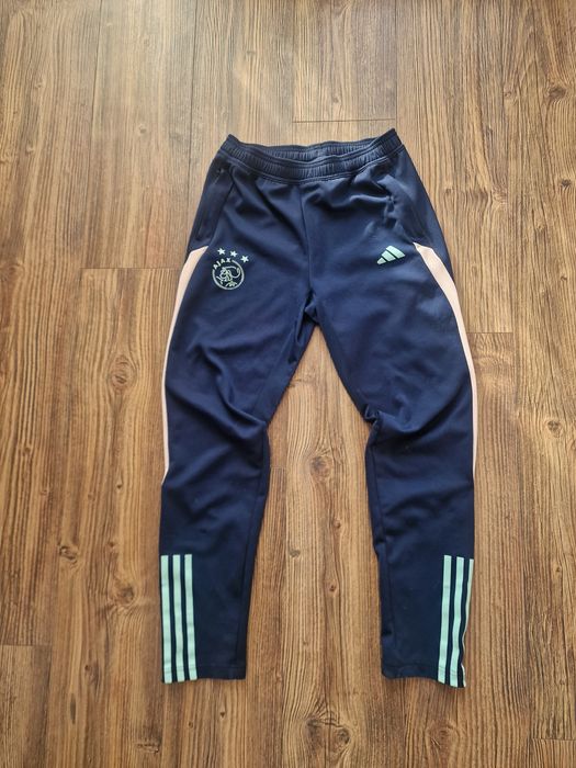 Страхотно мъжко спортно долнище ADIDAS размер S / 164см