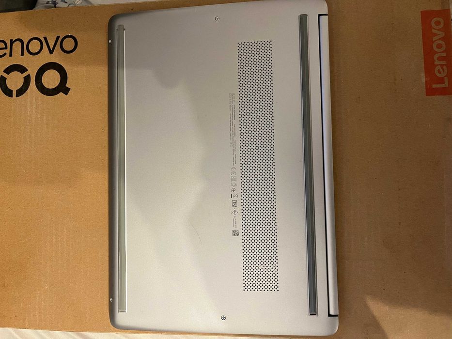 Laptop Hp i7-1065G7  Intel Iris Plus 12 gb ram