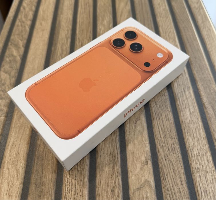 iPhone 17 Pro 256GB. Sigilat / Orange