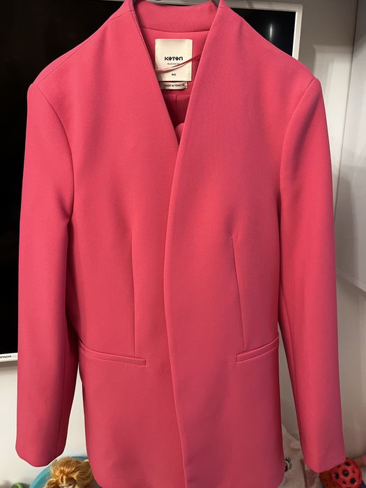 Costum dama nou sacou si pentaloni nou fara eticheta