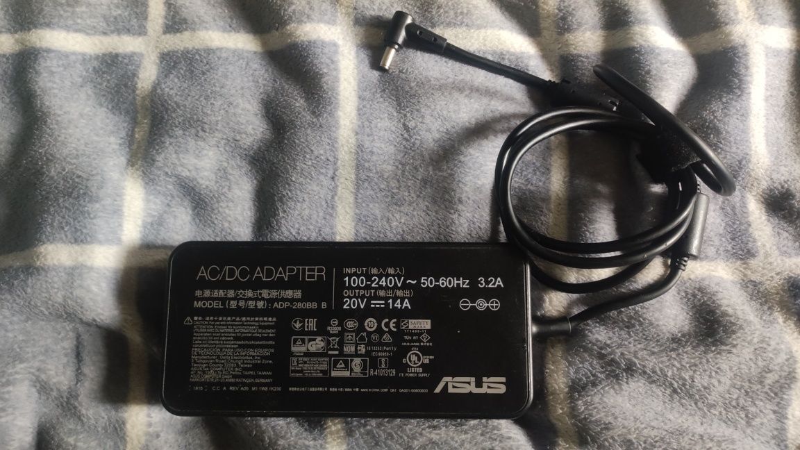 Зарядное устройство 280wдля Asus Scar 17