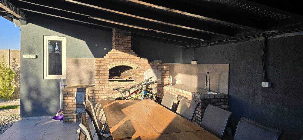 Casă spațioasă și complet utilată de vânzare în Șag  Zona Mănăstirii