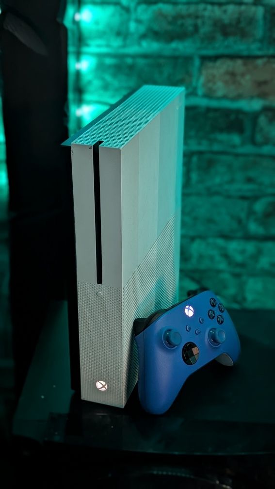 Приставка X box one S