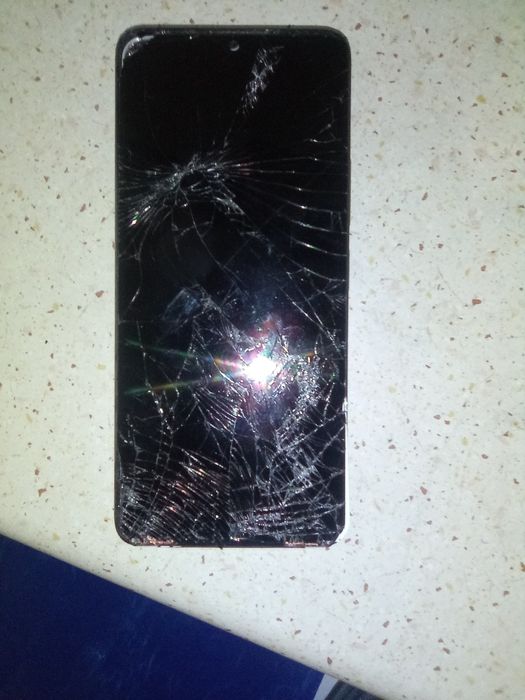 Vând două telefoane Redmi A3