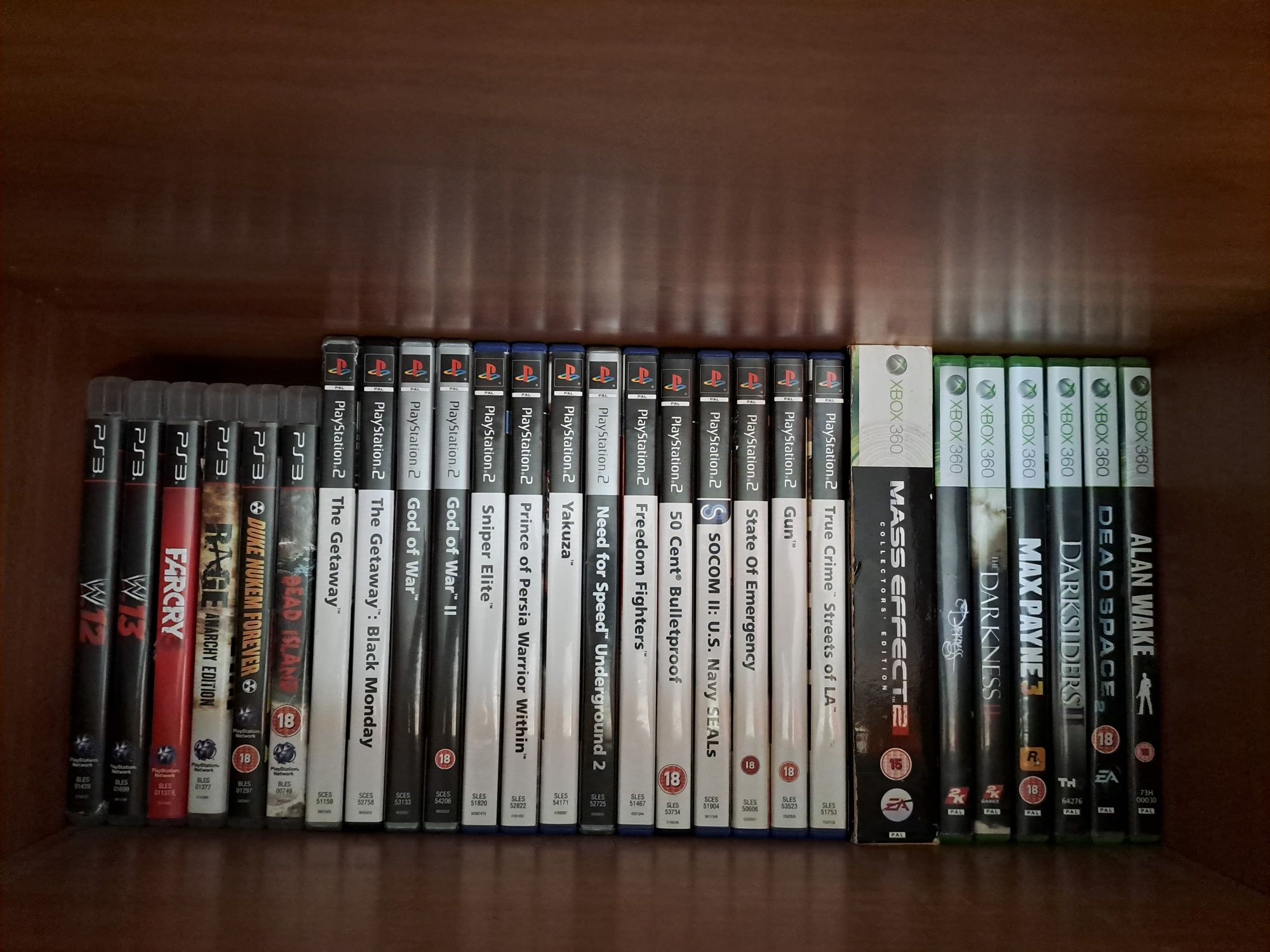 Vand jocuri  PS2/3/4/PSP si Xbox 360