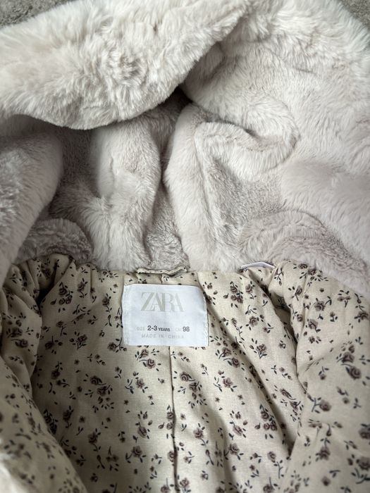 Детско пухкаво палто Zara