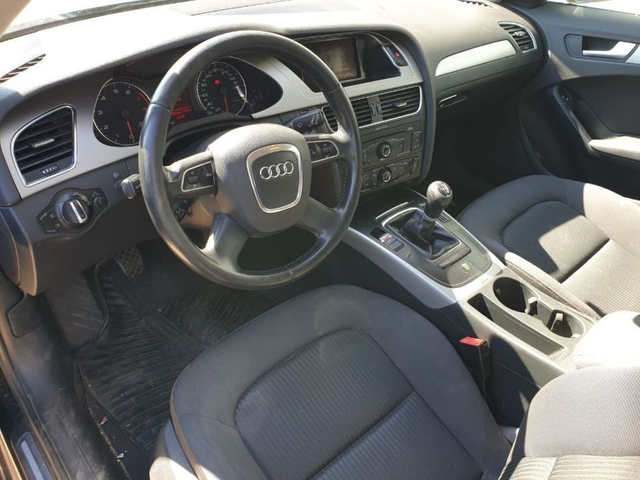 Dezmembrez Audi A4 B8 Avant 1,8TFSi