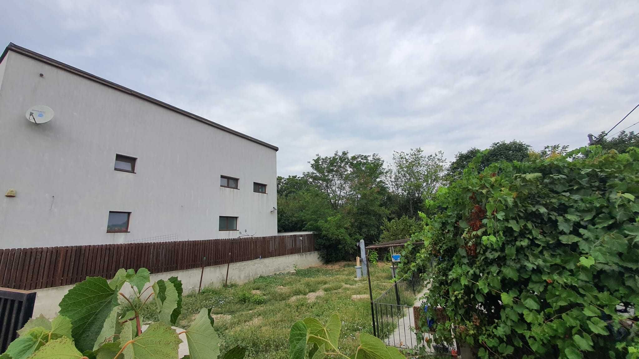 Casă 54 mp, anexe, curte 400 mp, toate utilitățile, urbanism, Sector 5