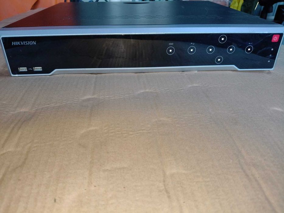 NVR 16 canale, 12MP, Hikvision DS-7716NI-I4/16P(B), 16 Tb. stocare